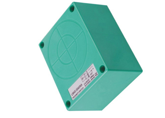 Plastil PNP Inductive Proximity Sensor For Bottle Lid / Robot Arm Location Detection